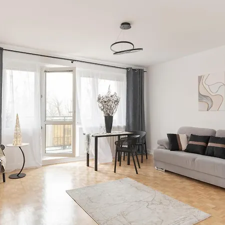 Daire Superapart Dembowskiego 17 *